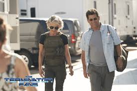 Leslie also portrayed her sister's reflection in the. Exclusive First Look At Linda Hamilton As Sarah Connor In Terminator 2019 Theterminatorfans Com