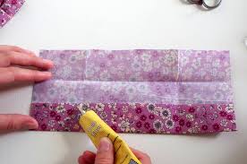 Compter 40 cm de chaque couleur par noeud et 2 à 3 noeuds par voiture (selon le modèle les invités peuvent les accrocher aux rétros, à l'antenne. Noeud Papillon Tutoriel Signe L Atelier D Un Souhait