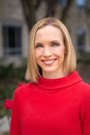 Carmen Orr's Instagram, Twitter & Facebook