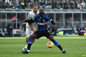 Ро́мелу мена́ма лука́ку боли́нголи (нидерл. Find Me A Goalscoring Threat Like Romelu Lukaku Scisports