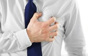 Keluhan yang dirasakan diantaranya adalah nyeri dada kiri, mual, keringat dingin, kadang disertai sesak mendadak, bahkan pingsan. Mengenali Gejala Serangan Jantung Dan Stroke Puskesmas Prambanan