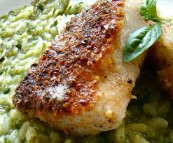 Wolfsbarschfilet Mit Basilikum Risotto Und Paprikaschaum Rezept Wolfsbarsch Rezept Risotto Einfache Gerichte