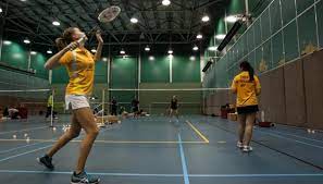 Select a badminton set with quality construction, easy set up and premium rackets for singles or doubles play. What Is The Best Age To Start Playing Badminton By Go Badminton Medium