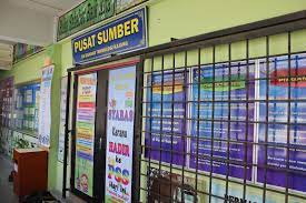 It is located 20 km southeast of downtown kuala lumpur, in the coterminous mukim (commune) of kajang in the hulu langat district. Pusat Sumber Sekolah Sk Bandar Teknologi Kajang