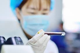 A breast cancer or ovarian cancer patient can sound just like a pregnant woman because of their similarities in side effects and symptoms. New Blood Test Can Detect Ovarian Cancer In Its Early Stages