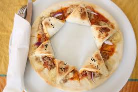 Le japon propose de réduire de moitié ses quotas de pêche de thon rouge dans le pacifique pour assurer la pérennité de l'espèce. Recette Pizza Au Thon A L Huile D Olive Marie Claire