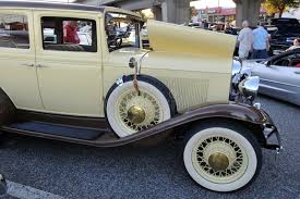 Image result for Scaraba Green 1930 Oldsmobile