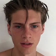 Fabian Gray's Instagram, Twitter & Facebook