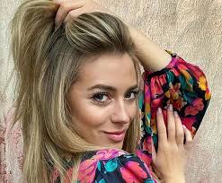 Our exclusive influencer database gives you access to the contact details of marcelina zawadzka's management team / publicist details and or full direct contact details. Marcelina Zawadzka Zaszalala Z Nowa Fryzura W Takim Wydaniu Jej Nie Widzielismy Wyglada Jak Nastolatka