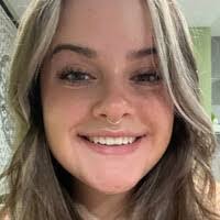 Kate Baum's Instagram, Twitter & Facebook