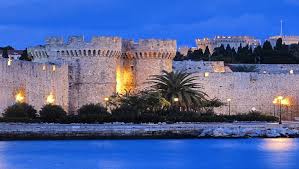 Προγνώσεις καιρού για όλη την ελλάδα. Rodos Norbhgos Toyristas Hr8e 100 Kai Pleon Fores Sto Nhsi Gia Diakopes Enothtes Koinwnia Real Gr