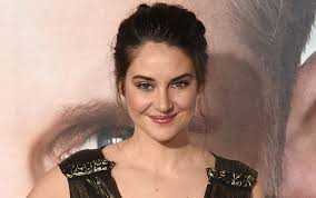 In the new movie adrift, woodley and claflin play tami and richard, a pair of adventurous, attractive people who hook up and, shortly after, commit to. Who Is Shailene Woodley
