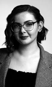 Eliza Yates's Instagram, Twitter & Facebook