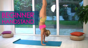 She has easy, beginner friendly videos. Beginner Yoga Handstands With Kino Youtube