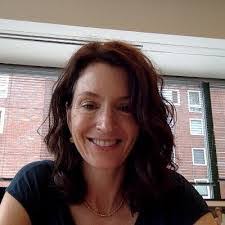 Ashley Pettus's Instagram, Twitter & Facebook