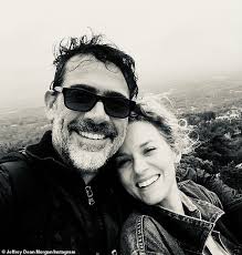  Jeffrey Dean Morgan Pens A Tribute To His Wife And Best Friend Hilarie Burton On Her Birthday Aktuelle Boulevard Nachrichten Und Fotogalerien Zu Stars Sternchen