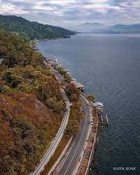 Waktu tempuh penyebrangan kapal dari banyuwangi ke lombok maupun dari lombok ke. Review Lokasi Dan Harga Tiket Masuk Danau Singkarak Pariwisataku
