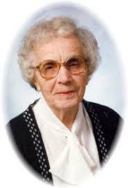 Esther Barnhart's Instagram, Twitter & Facebook