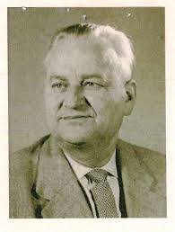 Aaron Hessing's Instagram, Twitter & Facebook