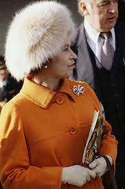 Photos Of The Queen S Best Fashion Moments Through The Years Queen Elizabeth Queen Hat Queen Elizabeth Ii