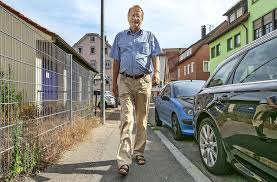 In esslingen bieten verschiedene wohnungsbaugesellschaften in größerem umfang wohnungen zur miete an. Von Rammen Stumpen Und Einer Fahrfahrt Mein Erstes Geld Wolfgang Drexlers Erster Ferienjob Im Jahr 1962 Esslingen Esslinger Zeitung