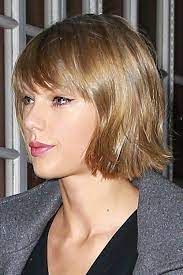 Taylor Swift Straight Medium Brown Bob Choppy Bangs Hairstyle Taylor Swift Hair Beautiful Natural Hair Hairstyles With Bangs
