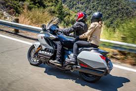 The honda gold wing is a series of touring motorcycles manufactured by honda.gold wings feature shaft drive, and a flat engine.introduced at the cologne motorcycle show in october 1974, the gold wing went on to become a popular model in north america, western europe and australia, as well as japan. Hear Hear The 2021 Honda Gl1800 Gold Wing Launched Bikesrepublic