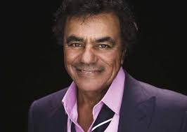 Cori Mickelson's Instagram, Twitter & Facebook