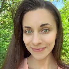 Survey Junkie Brand Influencer No-Essay Scholarship