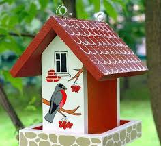 Mangeoire Pour Oiseaux 60 Modeles Et Idees Diy Mangeoire Oiseau Mangeoires Pour Oiseaux Faites Maison Idees Nichoir