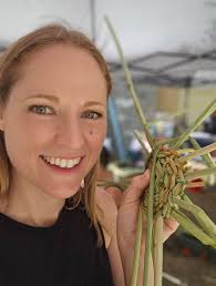 We had a wonderful basket making class with Ursula Parker Jones...great for  all levels! #yosemitemotherlodefolkschool  #northernmariposacountyhistorycenter #basketweavingworkshop #folkschool  #folkarts #baskets