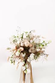 Lovely Bouquet Natural White Beige Mocca Beige Bouquet Mocca Natural White White Bridal Bouquet Wedding Bouquets Wedding Flowers