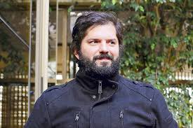 Gabriel boric es proclamado candidato presidencial de convergencia social: Los Desafios En El Camino De Gabriel Boric Candidato Presidencial La Tercera