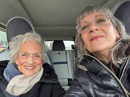 Kate Kern Mundie (@katemundieart): "Thanks. Foggy days make for interesting  paintings."