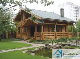 Ingin memiliki rumah dekat dengan danau atau sungai namun tetap aman dari jangkauan luapan air danaunya? 70 Desain Rumah Kayu Minimalis Sederhana Dan Klasik Desainrumahnya Com