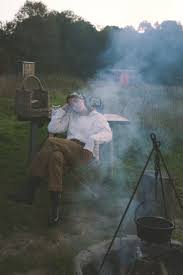 The first time she bought a camera she was 14 years old and started exploring creative skills. Mira Me