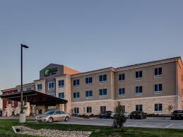 Top 12 Woodway Hotels by IHG - February 2025