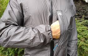 9 Best Ultralight Rain Jackets For Hiking In 2020 Greenbelly Meals