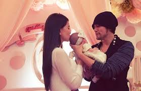 Jay Chou And Hannah Quinlivan Celebrate Hathaway S 100th Day Hannah Quinlivan Jay Chou Celebrities
