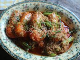 Di sini ada cara membuat yang jelas dan mudah diikuti. Rendang Pedas Udang Galah Dengan Kacang Buncis Azie Kitchen