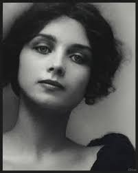 The boldness of this woman in that era is revolutionary!