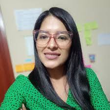 Iris Carrion's Instagram, Twitter & Facebook