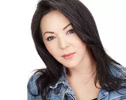 Lisa Yamanaka's Instagram, Twitter & Facebook