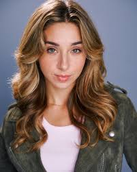 I've got 36 expressions…here's 6 huge thanks to @tedelyheadshots &  @alexleshkevich_makeup 🫧💕