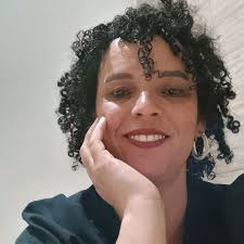 Julia Perdigão (@julia.perdigo)