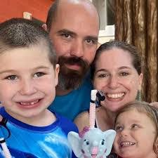 Alexis Blum's Instagram, Twitter & Facebook