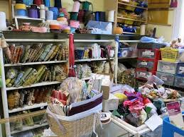 Emmaus Bougival Bonnes Adresses Couture Onsundaymornings Boutique Tissu Magasin De Tissus Magasin Couture