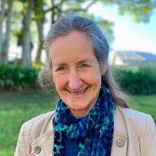 Diane Vandervort's Instagram, Twitter & Facebook