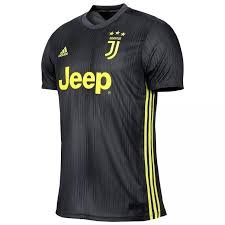 Black And White And Read All Over Juventus Pin On Juve