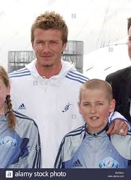 Check out full gallery with 573 pictures of david beckham. Young David Beckham Stockfotos Und Bilder Kaufen Alamy